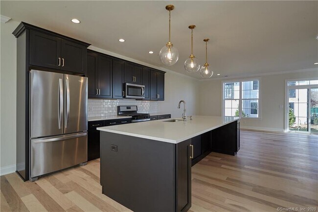 Foto del edificio - 19 W Cross Trail