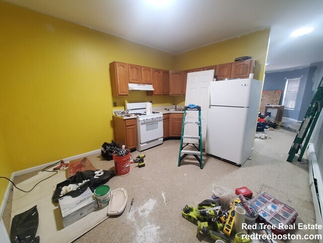 Building Photo - 3150 Washington St