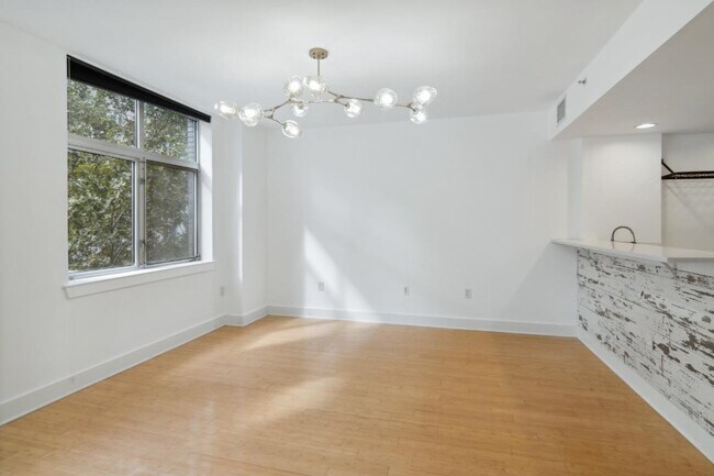 Building Photo - 154 Steuben St