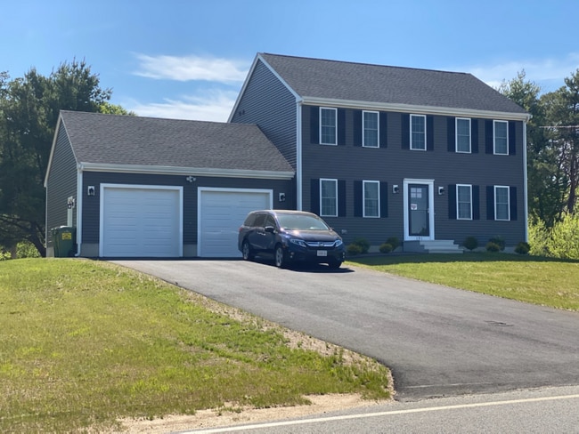 Building Photo - 17 Grace St