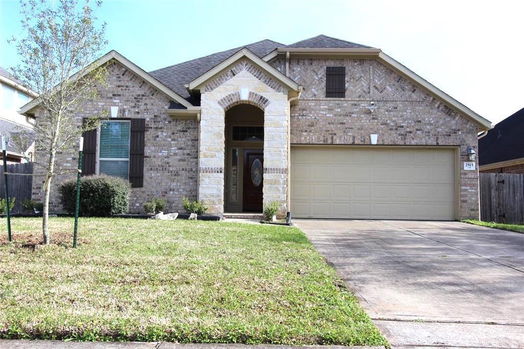 Primary Photo - 2515 Golfcrest Dr