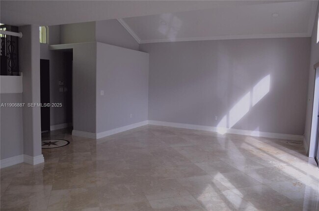 Foto del edificio - 18808 NW 24th Pl