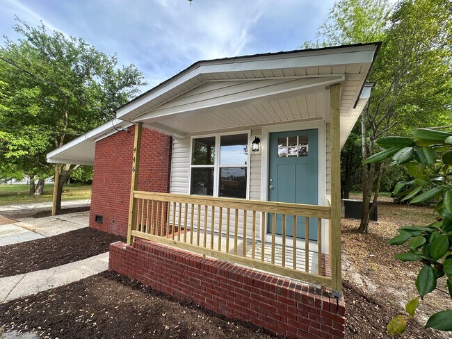 Building Photo - Single Family near Carolina Beach