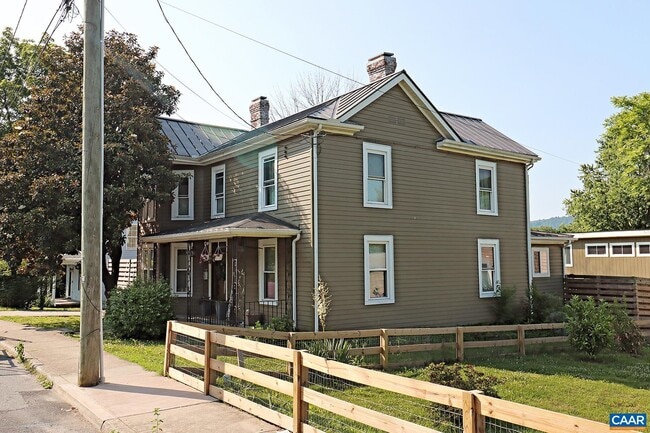 Foto del edificio - 706 Bolling Ave