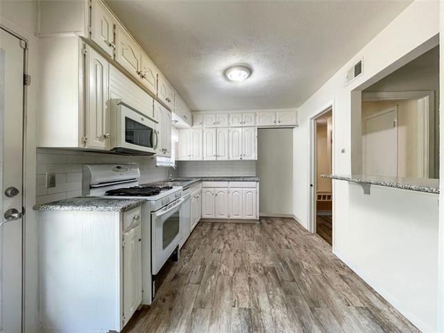 Building Photo - 11731 Dorchester Dr
