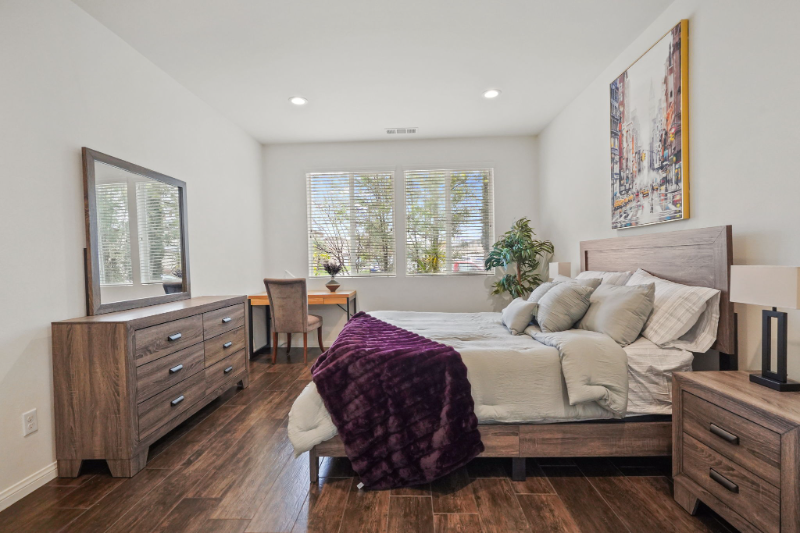 Foto principal - 4720 E Washington Ave