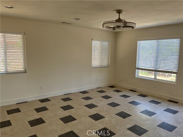 Building Photo - 320 Woodruff Dr