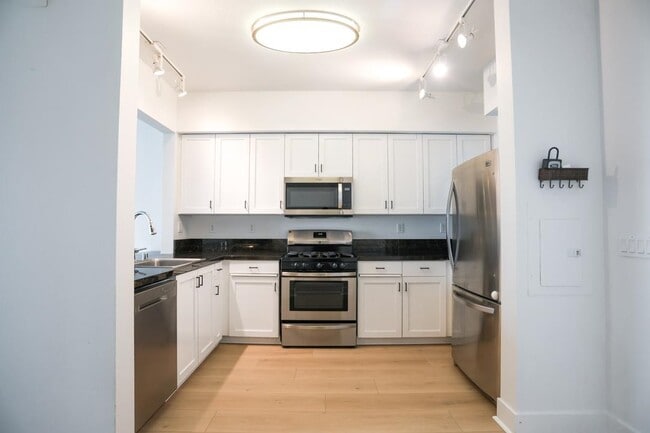 Building Photo - 1587 Brunswig Ln