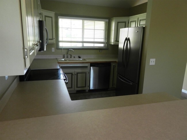 Building Photo - 4955 Stoneback Dr