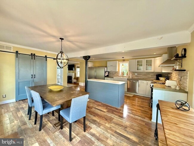 Foto del edificio - 1303 Bruce Rd