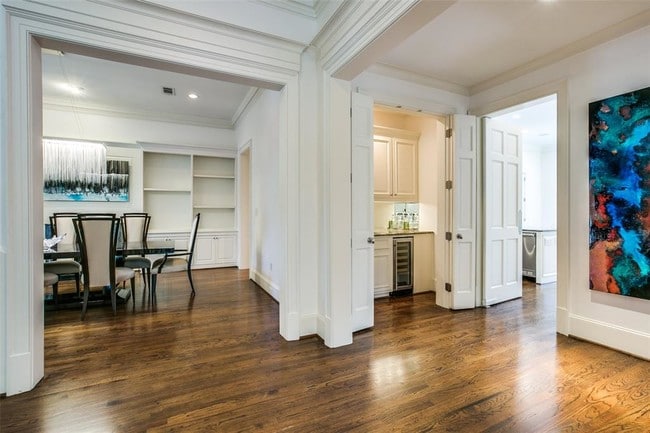 Building Photo - 2908 Hood St