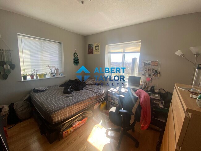 Foto del edificio - 226 Parker Hill Ave