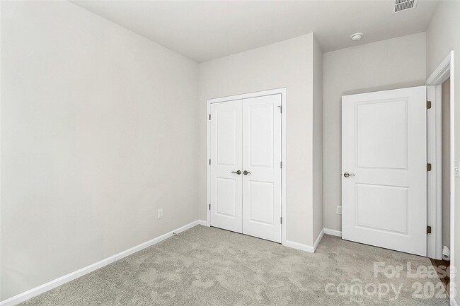 Building Photo - 148 Pampas Pl