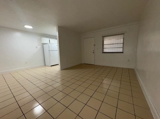 Foto del edificio - 2031 NE 139th St