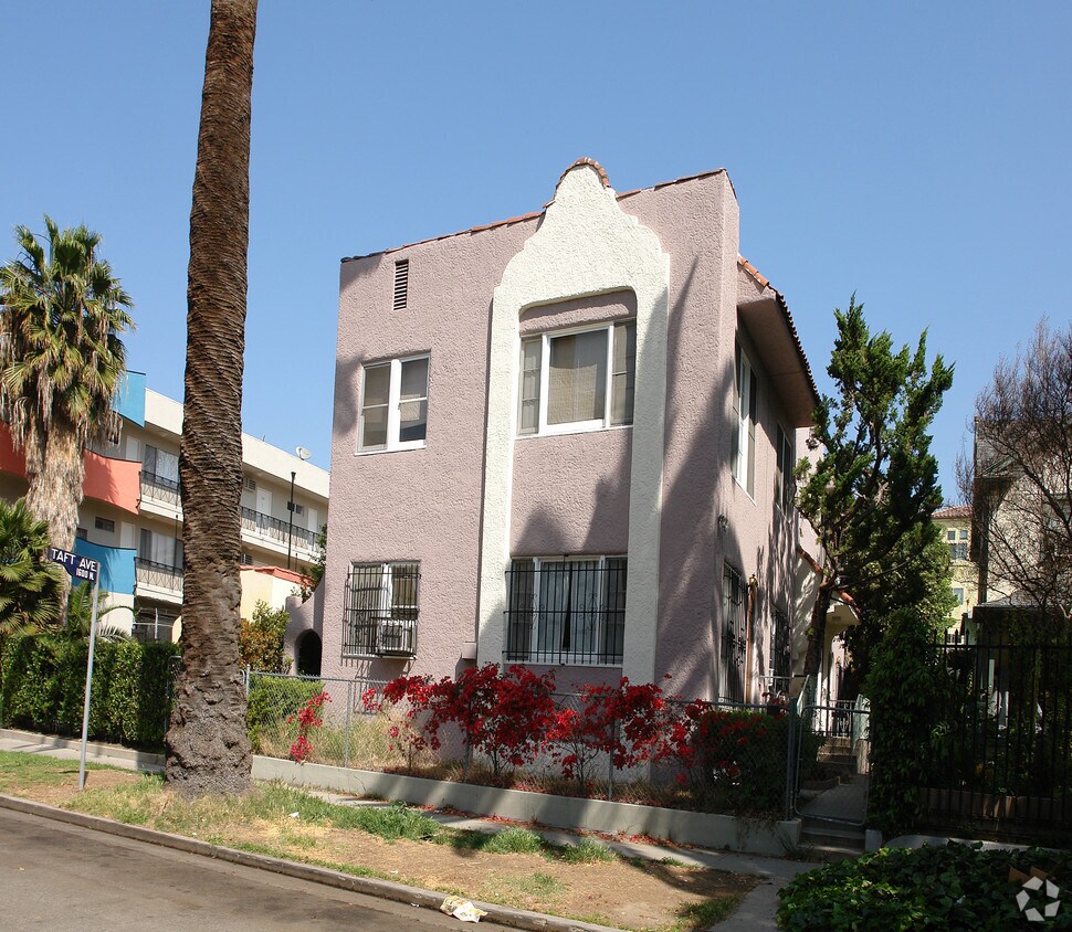 Building Photo - 5727 Carlton Way