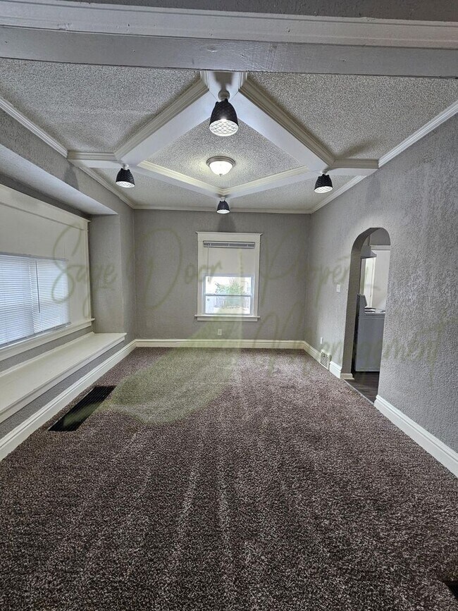 Foto del edificio - READY TO CALL HOME!!!