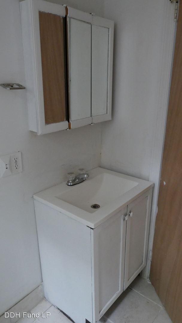Foto del edificio - 3 br, 1 bath House - 2648 N. Stanley
