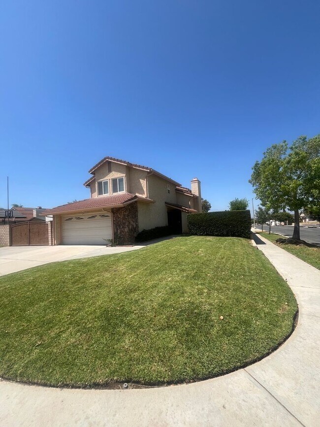 Building Photo - Charming 3-BR Corona Home | Spacious Lot, RV Parking & Boat Storage