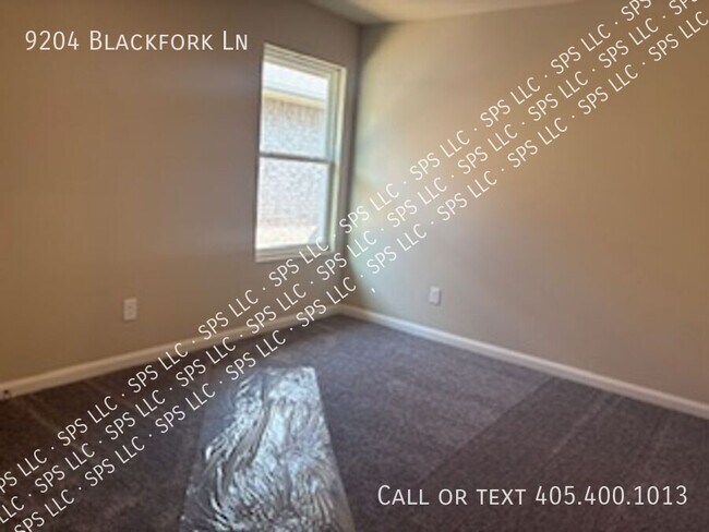 Foto del edificio - 9204 Blackfork Ln