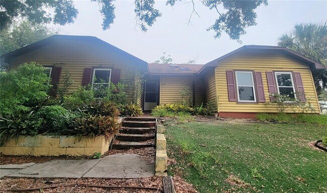 Building Photo - 6313 Undine Way