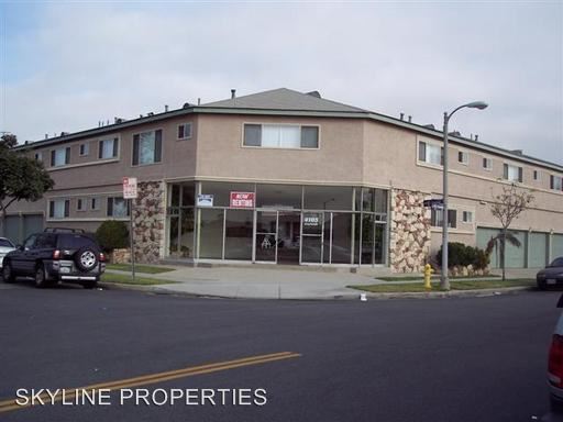 Building Photo - 4105 Maybank Ave
