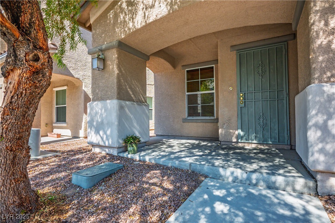 Foto principal - 4928 Secret Rock St