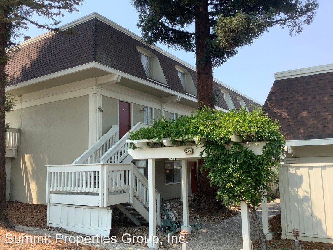 Foto principal - 2 br, 2 bath House - 3433 Norton Way #5