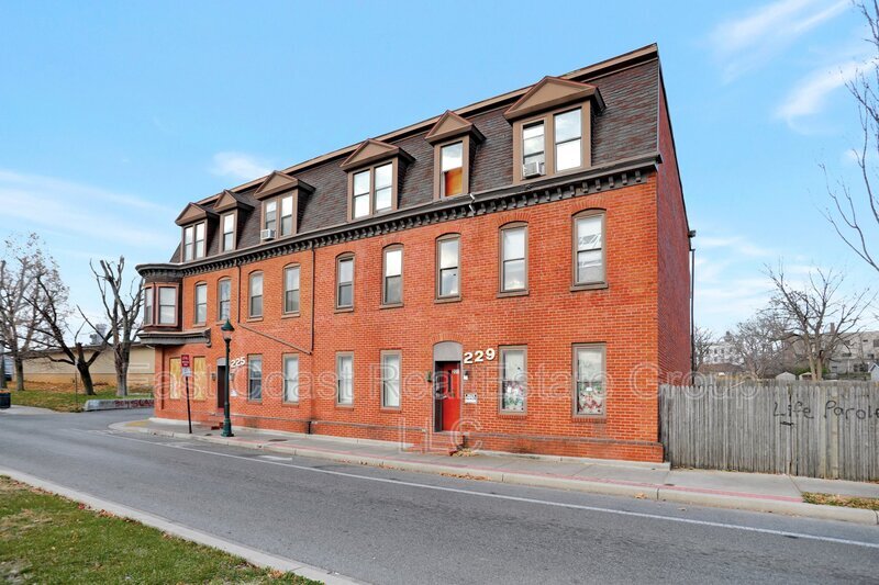 229 Jonathan St Unit 301, Hagerstown, MD 21740 Condo for Rent in