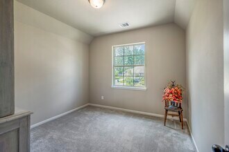 Building Photo - 171 Gray Pne Grv