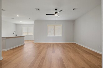 Building Photo - 3106 Banyan Dr