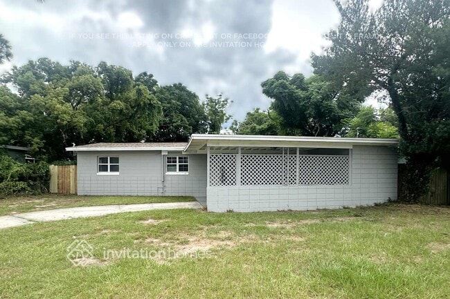 Building Photo - 6202 Balboa Dr