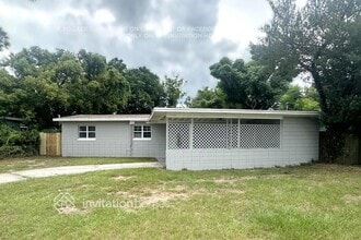 Building Photo - 6202 Balboa Dr
