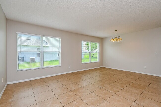 Foto del edificio - 3212 Amberley Park Cir