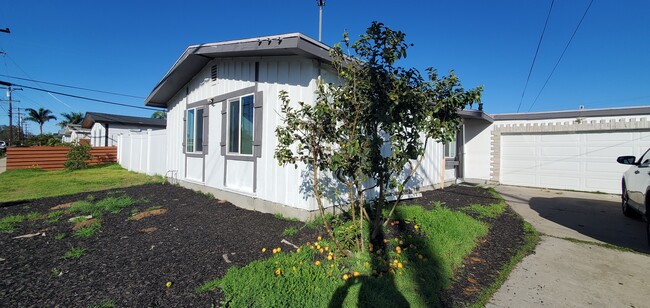 Foto del edificio - 3822 Conrad Ave