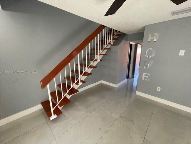 Foto del edificio - 5851 W 20th Ave