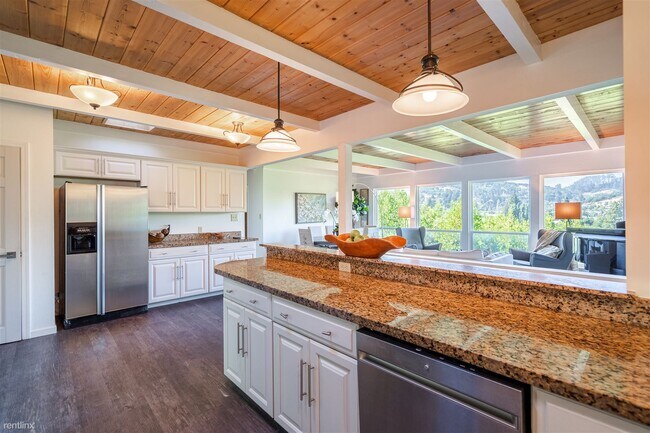 Building Photo - 4 br, 3 bath House - 38 Shelley Drive