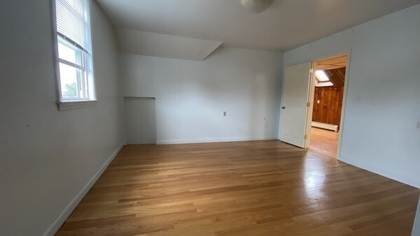 Foto principal - 143 Billings St
