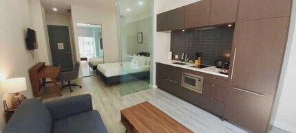 Building Photo - 28 Hazelton Ave