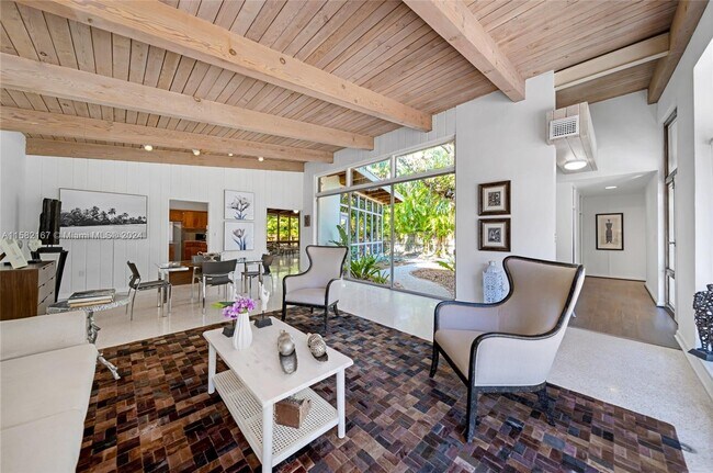 Building Photo - 2321 Tigertail Ct