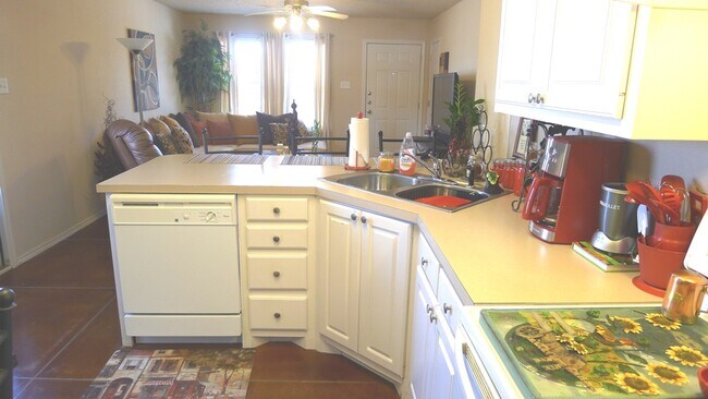 Kitchen - 2401 73rd St