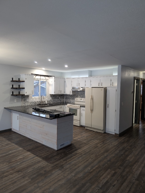 Building Photo - 8381 5th St NE