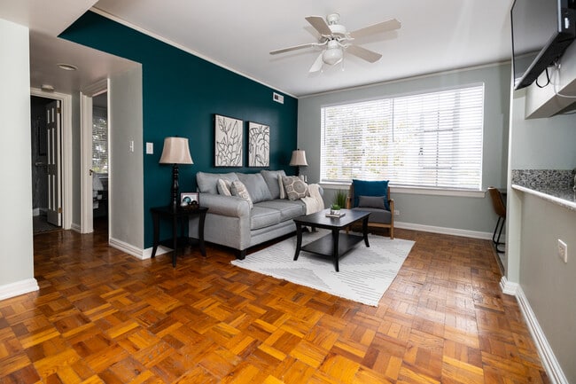 Building Photo - 1700 N Elm St