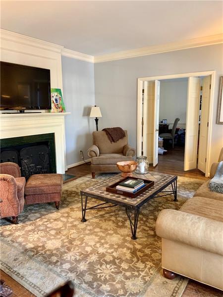 Foto del edificio - 5566 Glenrich Ct