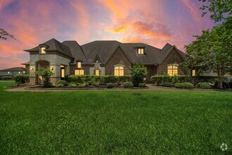 Building Photo - 4703 Beekman Drive