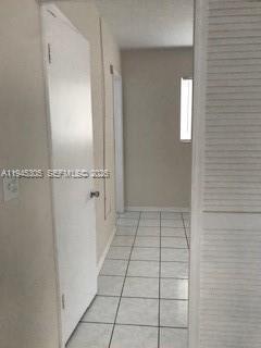 Foto del edificio - 305 Navarre Ave