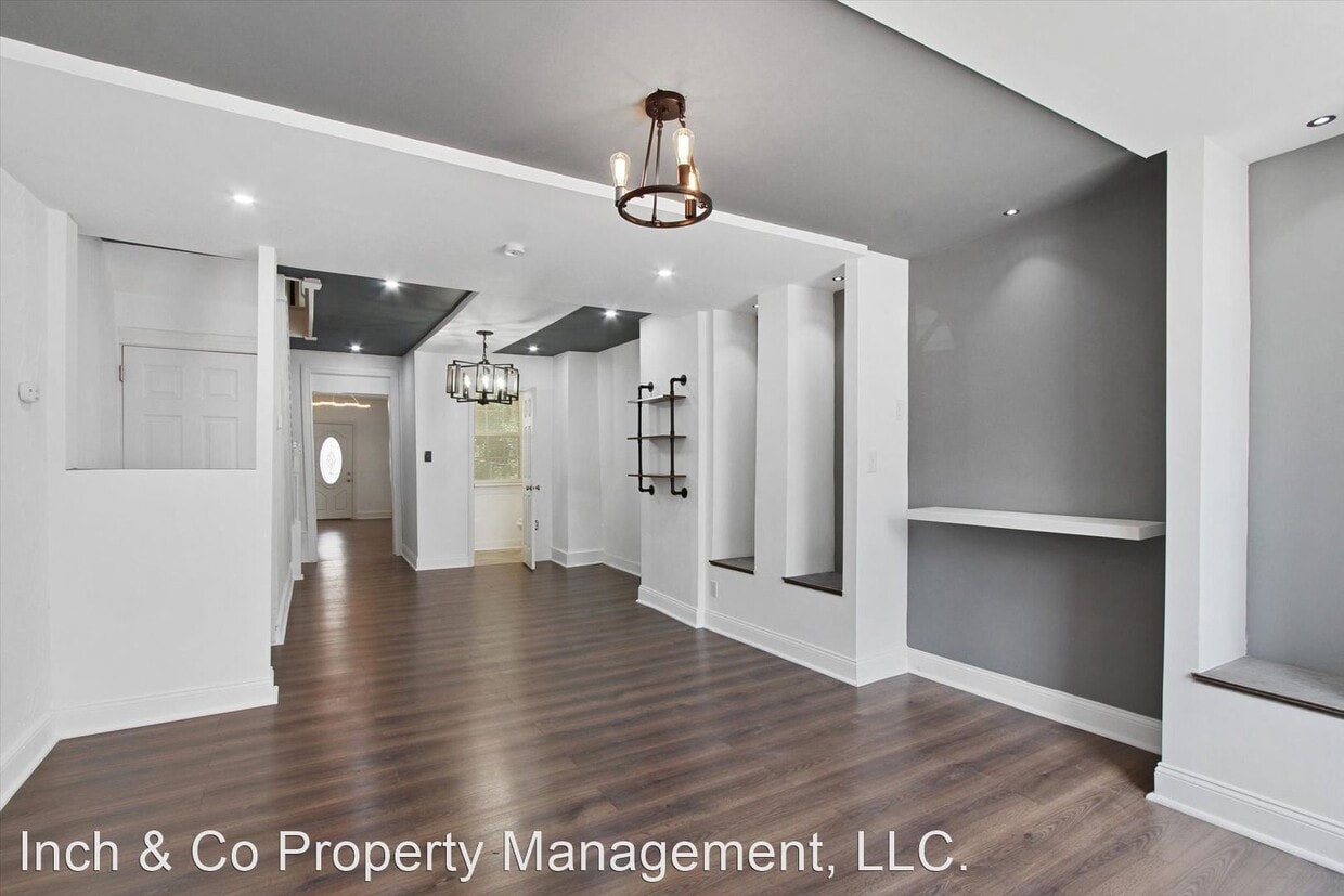 Foto principal - 3 br, 1.5 bath House - 455 W College Ave