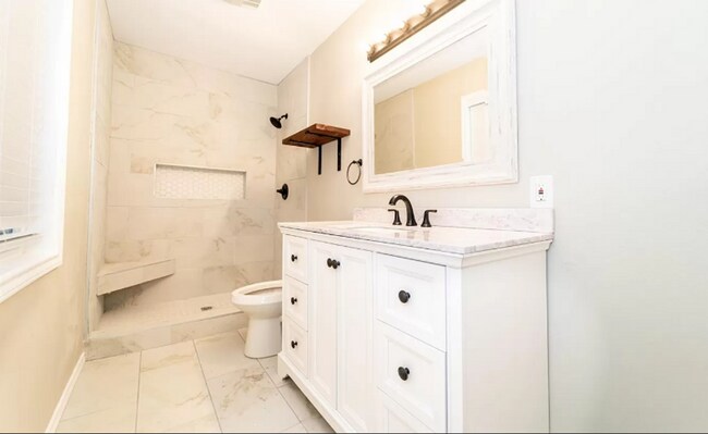 Building Photo - Upland Heights 3 Bedroom 2 bathroom Home!