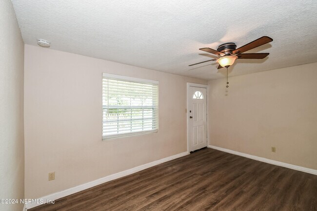 Building Photo - 9155 5th Ave