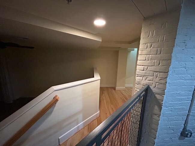 Interior Photo - Mortons Apartments