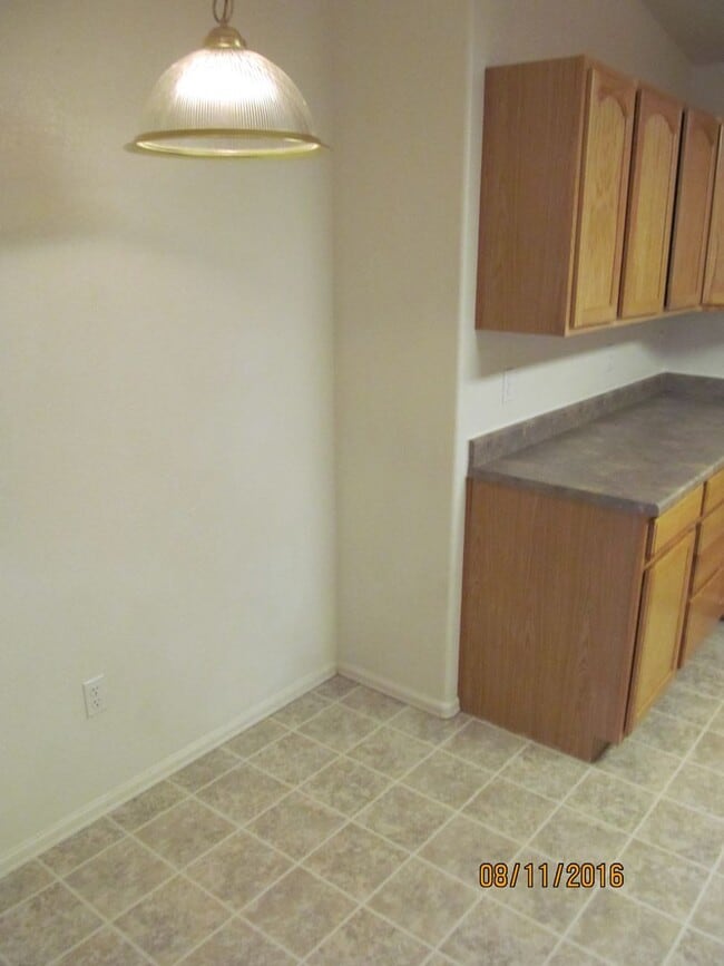 Photo - FEELS LIKE HOME! 2BD CONDO with MOUNTAIN VIEWS - Security Deposit Waiver Available